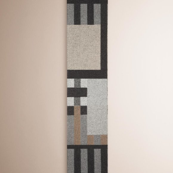 NWT Burberry Wool and Cashmere Color Block Mega Check Blanket Scarf - Picture 7 of 11